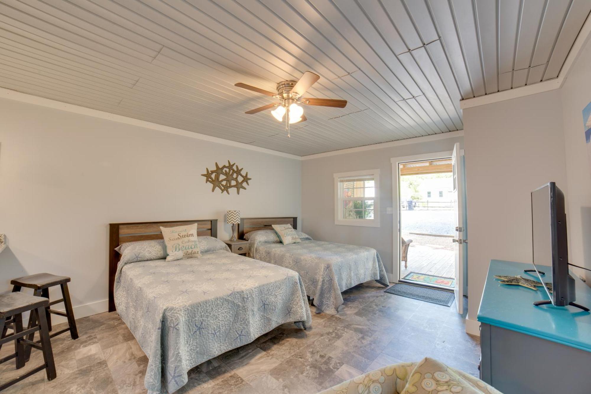Ocean Isle Beach Studio With Patio - 1 Mi To Pier! 외부 사진